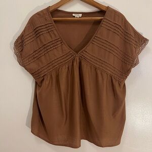 a.n.a Brown Women’s Medium Short Sleeve Blouse